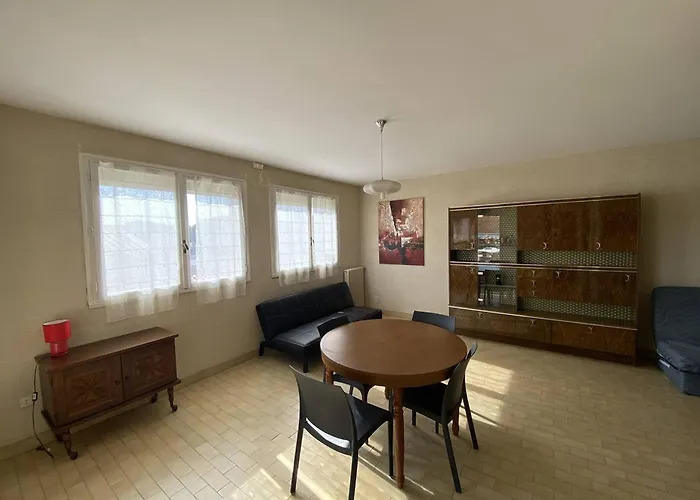3 Pièces Avec Terrasse Et Parking à Canet-plage - Fr-1-696-101 Appartement Canet-en-Roussillon